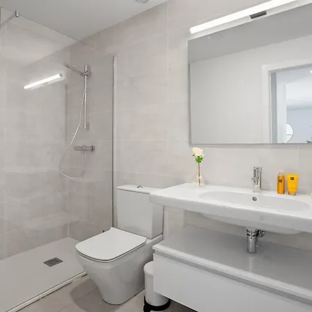 Stunning Modern Walk To - Rdr464